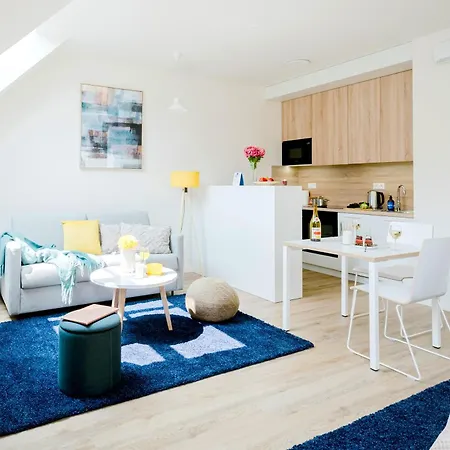 Days - Modern With Ac Near King's Park * פראג