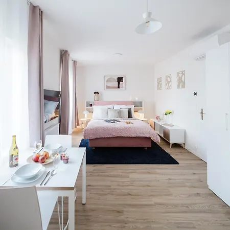 Days - Modern With Ac Near King's Park * פראג