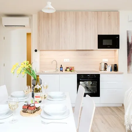Days - Modern With Ac Near King's Park 公寓