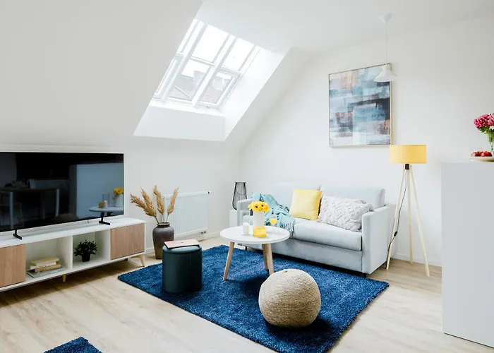 Days - Modern With Ac Near King's Park *