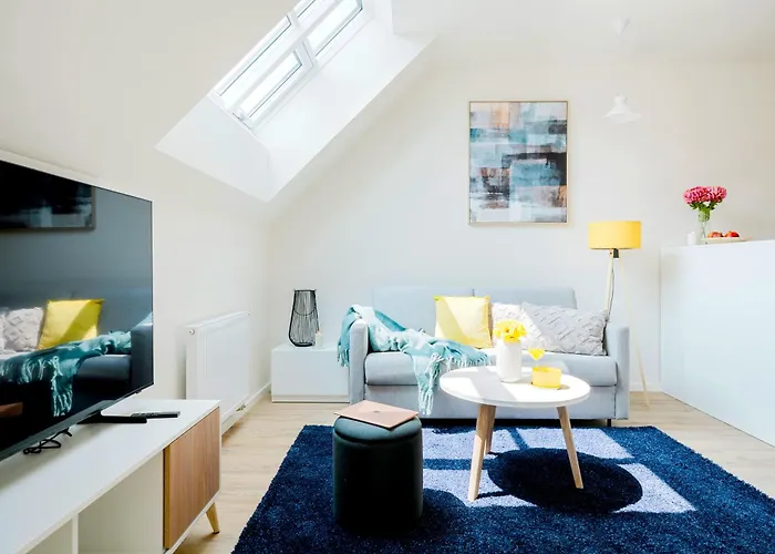 Days - Modern With Ac Near King's Park *