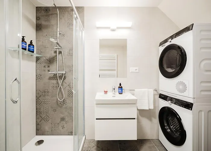 Days - Modern With Ac Near King's Park *