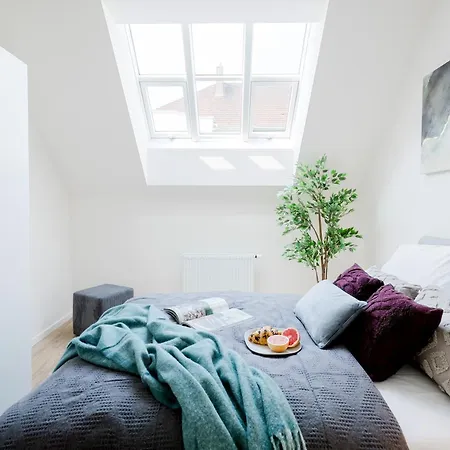Apartment Days - Modern With Ac Near King's Park *