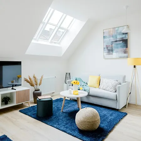 Days - Modern With Ac Near King's Park *
