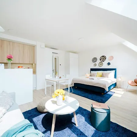 Days - Modern With Ac Near King's Park Apartment Prague