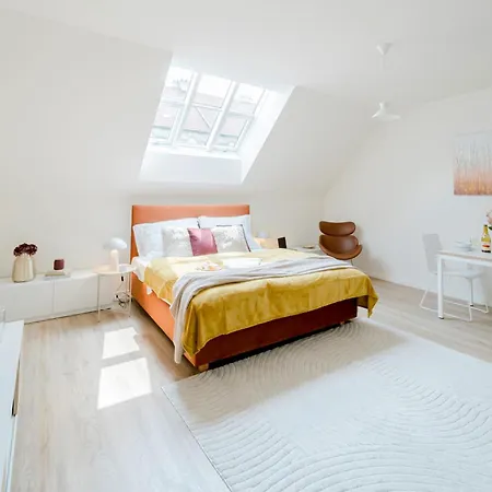 Apartment Days - Modern With Ac Near King's Park