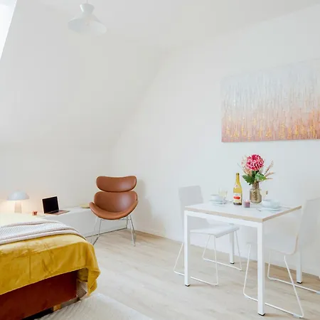 Days - Modern With Ac Near King's Park Apartment *
