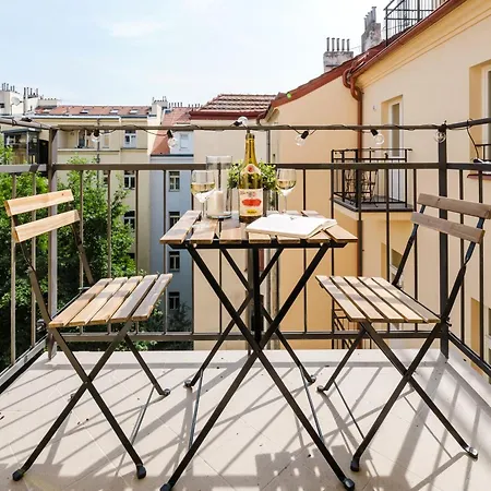 Days - Modern With Ac Near King's Park Apartment Prague